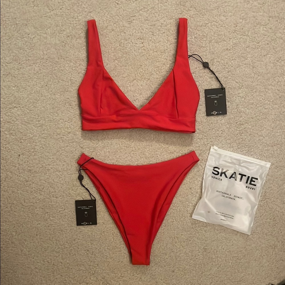 Skatie Red Bikini Set (Freedom)